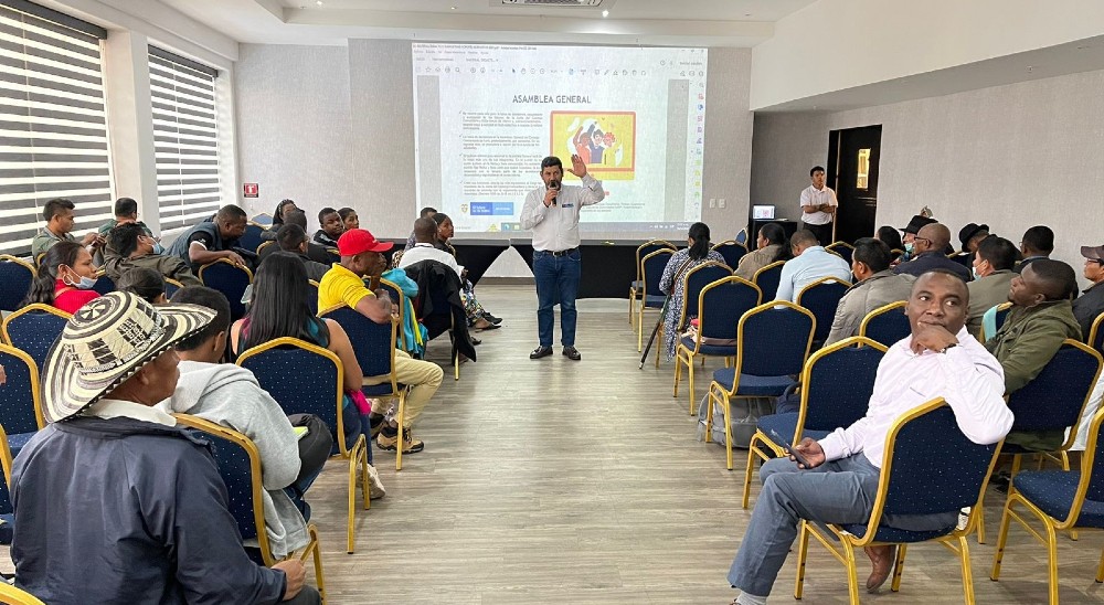 Líderes de comunidades étnicas plantearon acciones prioritarias para dar celeridad a proceso de restablecimiento de derechos territoriales