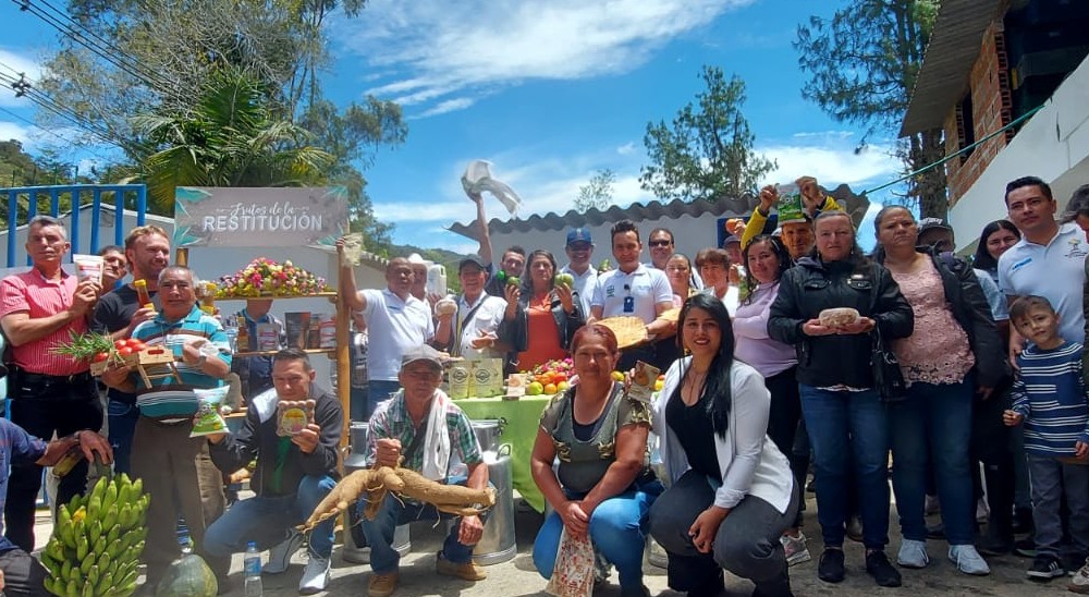 Granada, un municipio ejemplar que muestra los frutos de la restitución 