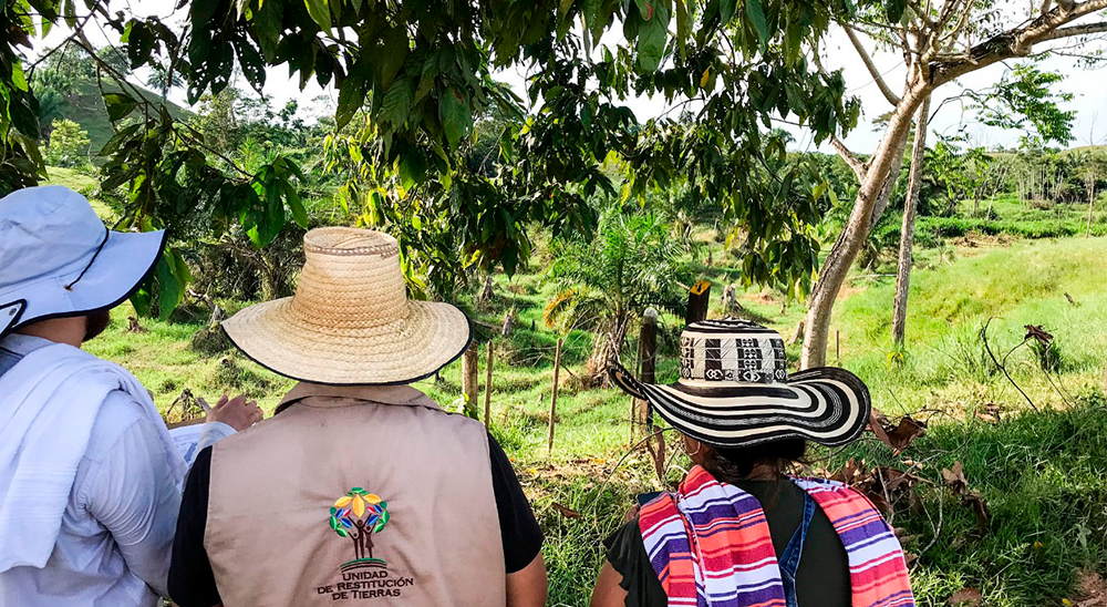 Familia de Simacota (Santander), recuperó tierras que debió abandonar por presión de la guerrilla 