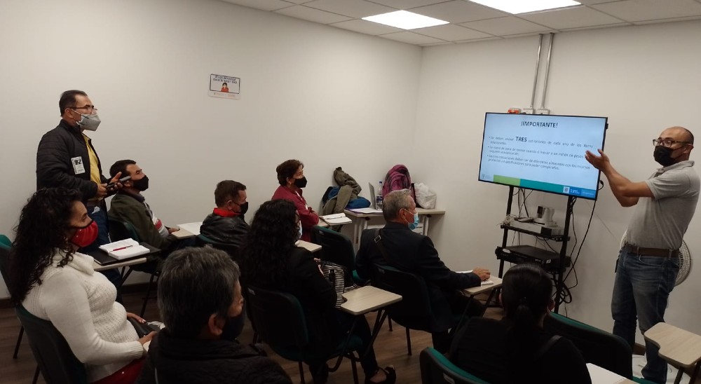  nullBeneficiarios cundinamarqueses de restitución de tierras fortalecen habilidades comerciales 