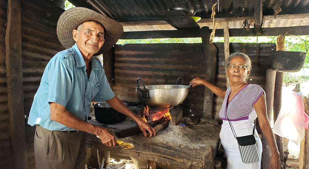 Adultos mayores regresaron a su predio, gracias a la restitución de tierras en El Copey, Cesar 