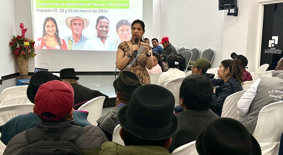 En jornadas masivas de atención en el país, el Grupo Fondo de la URT aterriza órdenes de cumplimiento 