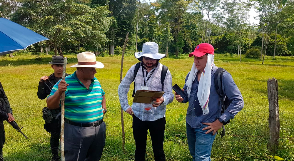 Devuelven finca a familia de El Carmen de Chucurí (Santander) 