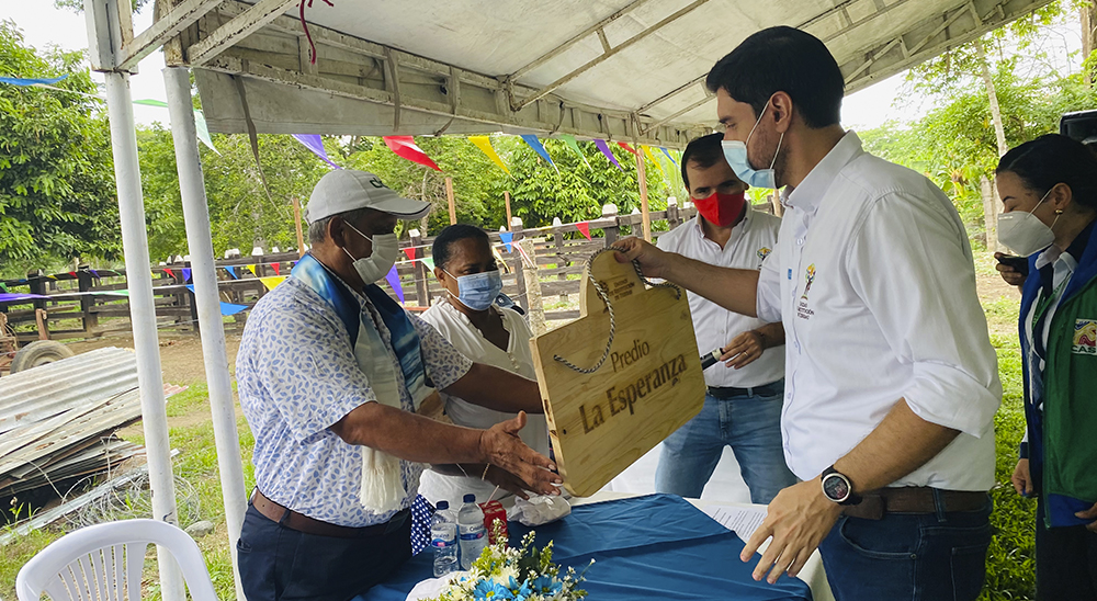 Más de 1000 personas se han beneficiado con el proceso de restitución de tierras en Magdalena Medio 