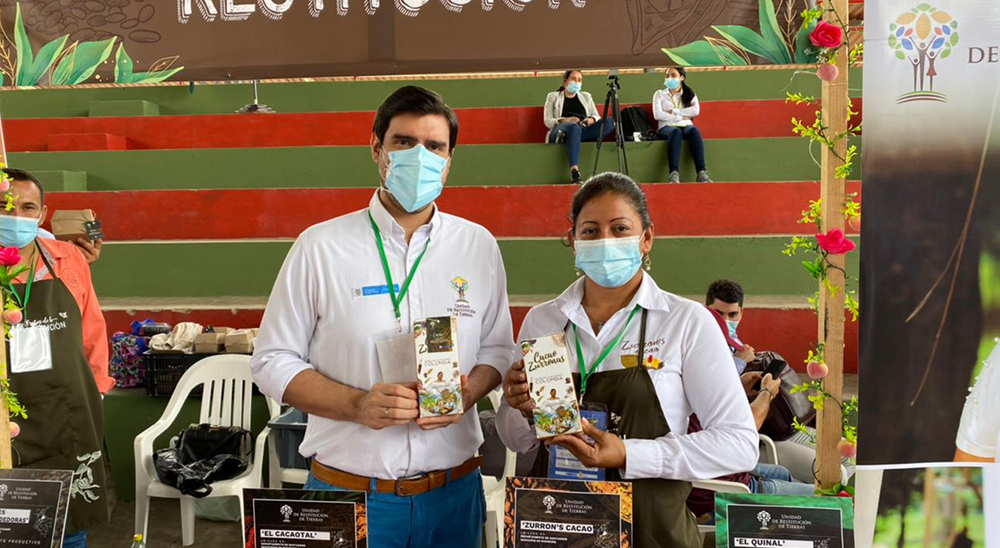 Cacaoteros beneficiarios de restitución de tierras en Santander, participaron en rueda de negocios del MinAgricultura 