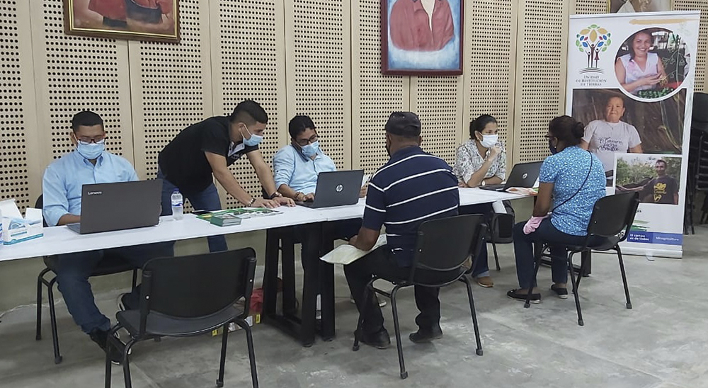Con jornada de atención en Magangué, la Unidad de Restitución de Tierras realiza pedagogía en el sur de Bolívar 