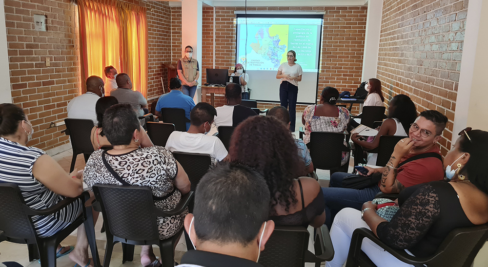 En Tumaco la Unidad de Restitución de Tierras realizó pedagogía con líderes de la Mesa Departamental de Víctimas de Nariño 