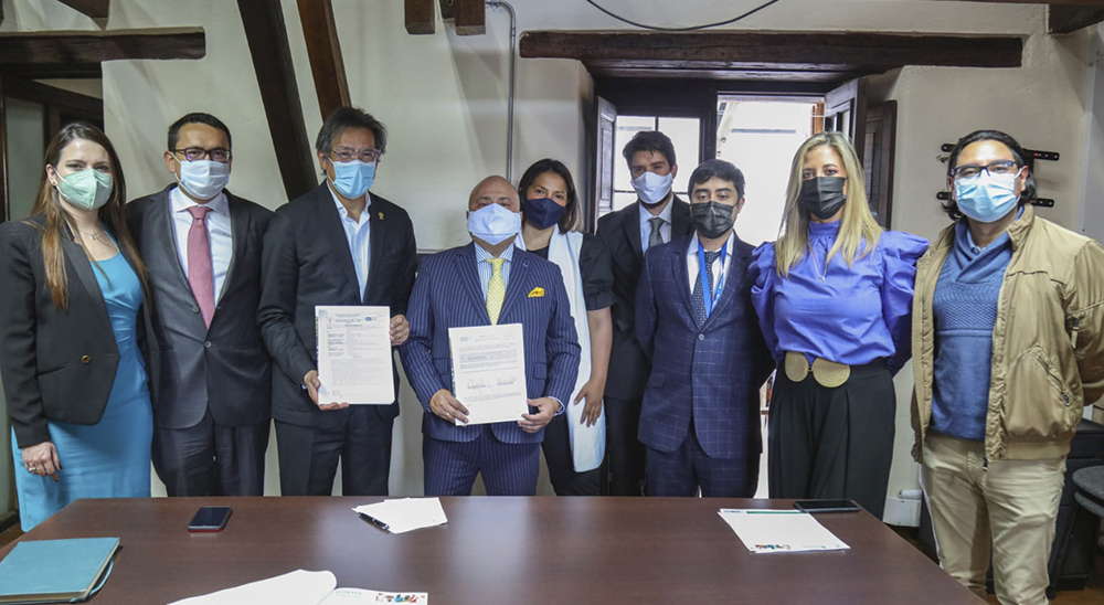 Ministerio de Vivienda y Unidad de Restitución de Tierras suscriben convenio para avanzar en el cumplimiento de la entrega de viviendas a víctimas de la violencia 