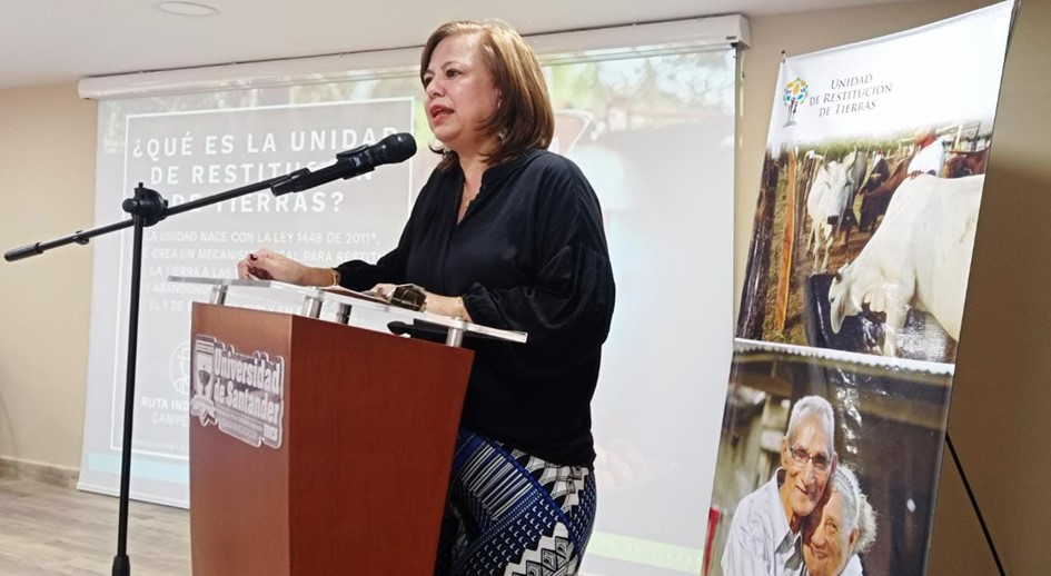 En Valledupar socializan rutas de atención de la URT para víctimas del Cesar y La Guajira