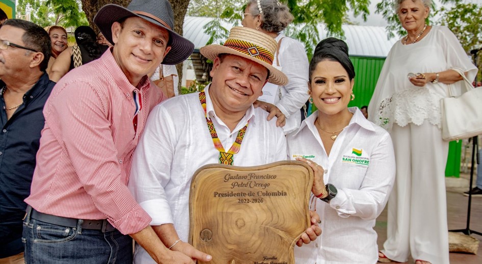 4 familias víctimas de grupos paramilitares en zona rural de San Onofre, Sucre, fueron reconocidas en el Gobierno con el pueblo en el Caribe 