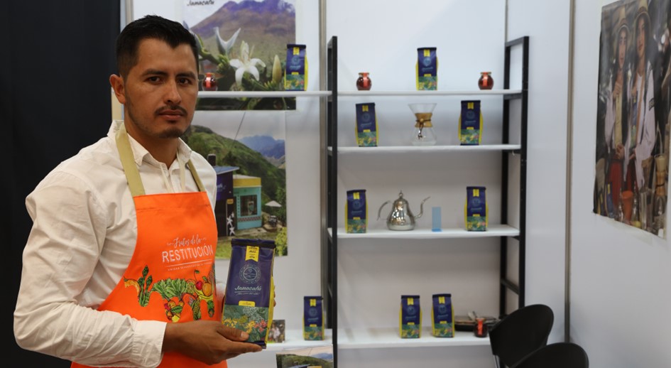"Vendimos todas las libras de café": beneficiarios de restitución en Nariño destacan éxito en la 1.ª feria ‘Mejor colombiano’