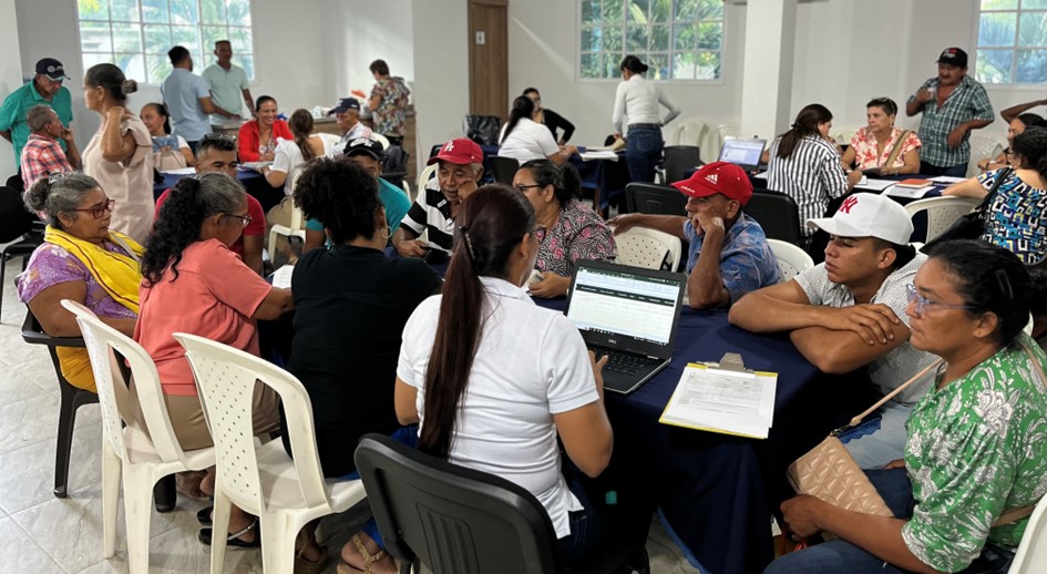 URT y Defensoría del Pueblo facilitan sucesión de predios restituidos en Bolívar y Sucre