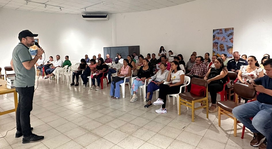 Socializan la política de Restitución de Tierras en Neiva, Huila