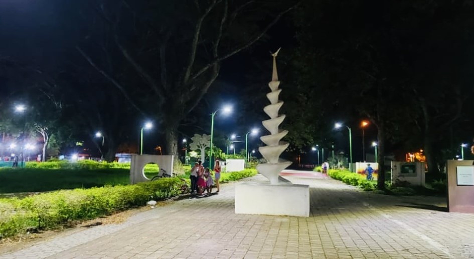 Mujer víctima de violencia recibirá compensación por predio destruido, tras tomas guerrilleras en El Castillo, Meta