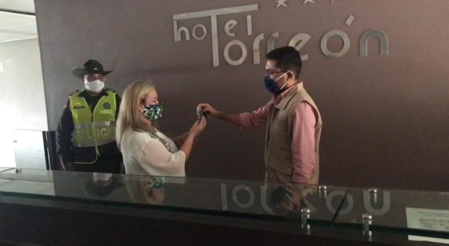 El Hotel Torreón vuele a sus legítimos dueños gracias a proceso de restitución de tierras 