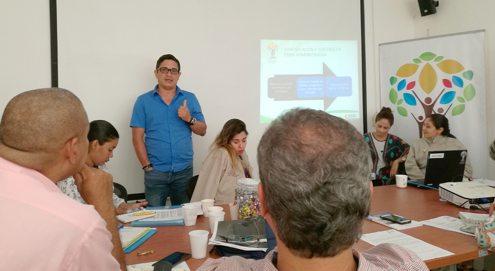 URT y Defensoría del Pueblo garantizan participación de terceros en procesos de restitución