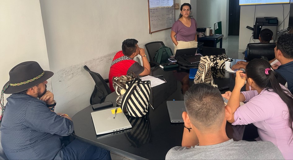 La URT Valle del Cauca socializa el proceso de restitución con la asociación indígena ACIVA - RP