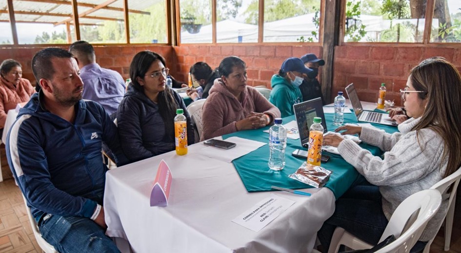 Estos son los logros de las jornadas de atención a beneficiarios por el Grupo Fondo de la URT 