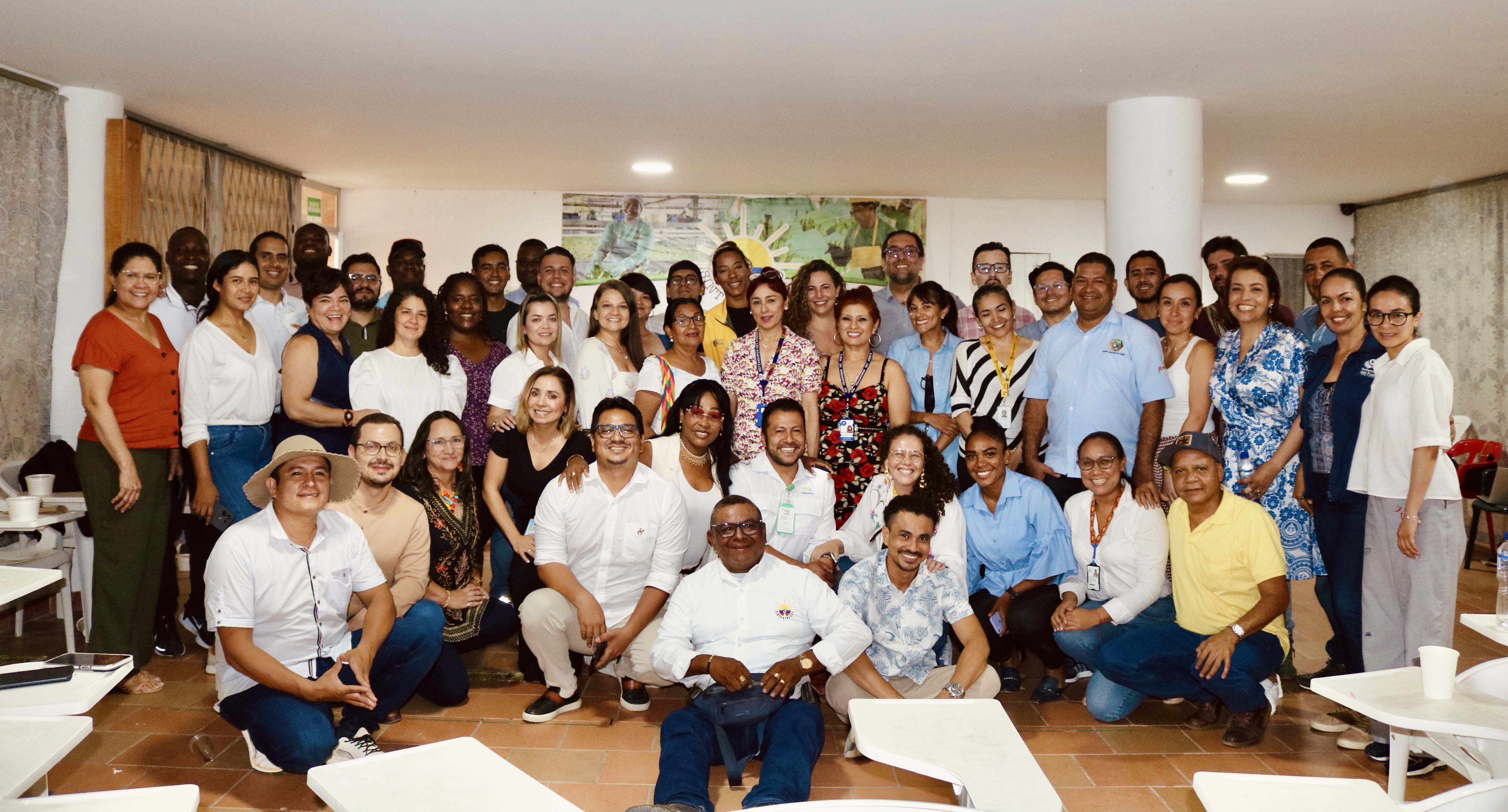 Temas como la atención a los terceros, los proyectos productivos y los casos colectivos fueron abordados en la sesión, a la que asistieron más de 20 entidades. 