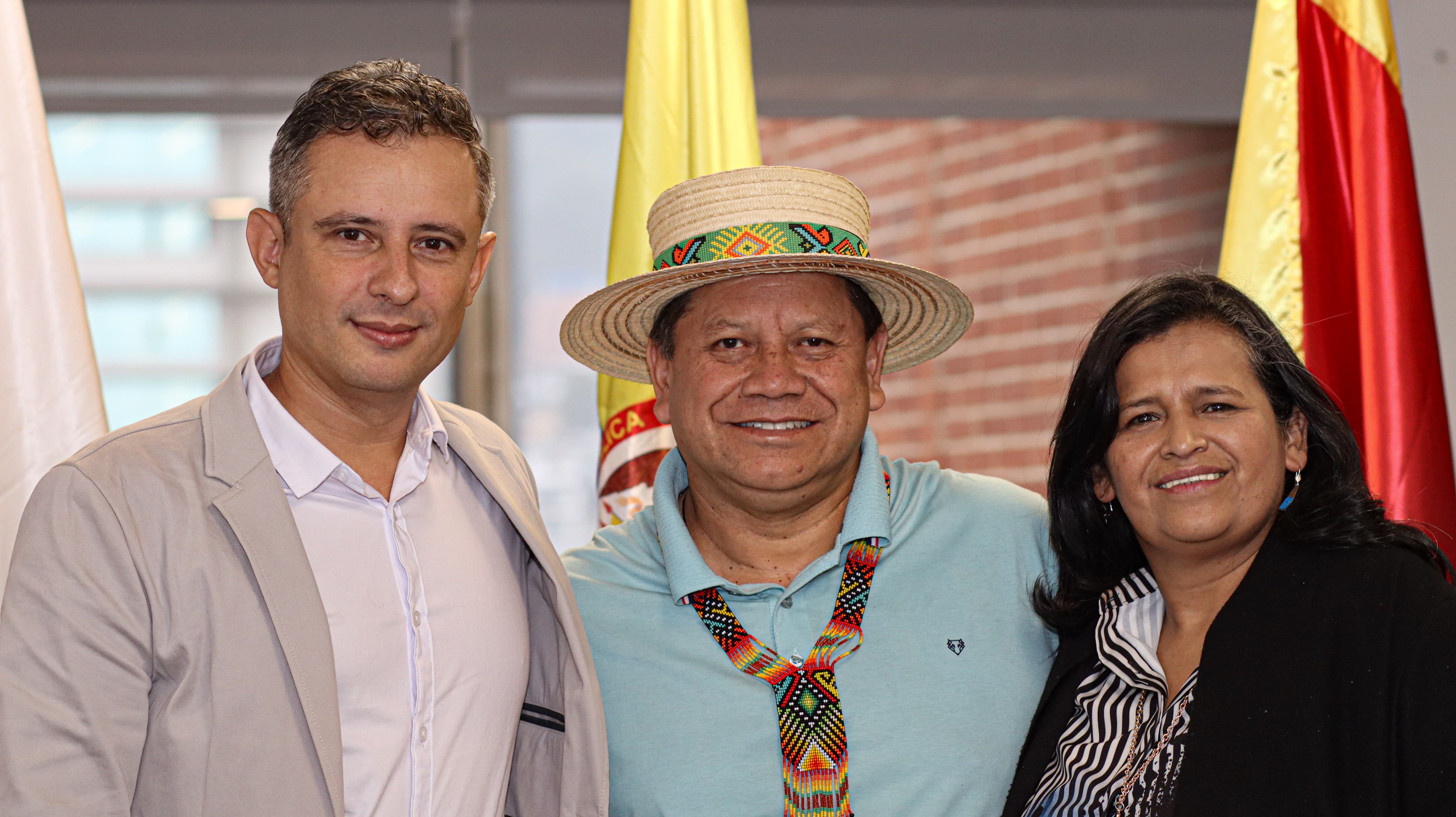 Lo que añoraron por mucho tiempo, al haber sido víctimas de la violencia y el despojo, está a punto de convertirse en el mejor regalo navideño para dos adultos mayores y su hijo, quienes le apuestan a este cultivo para salir adelante y reactivar la despensa agrícola en la región.