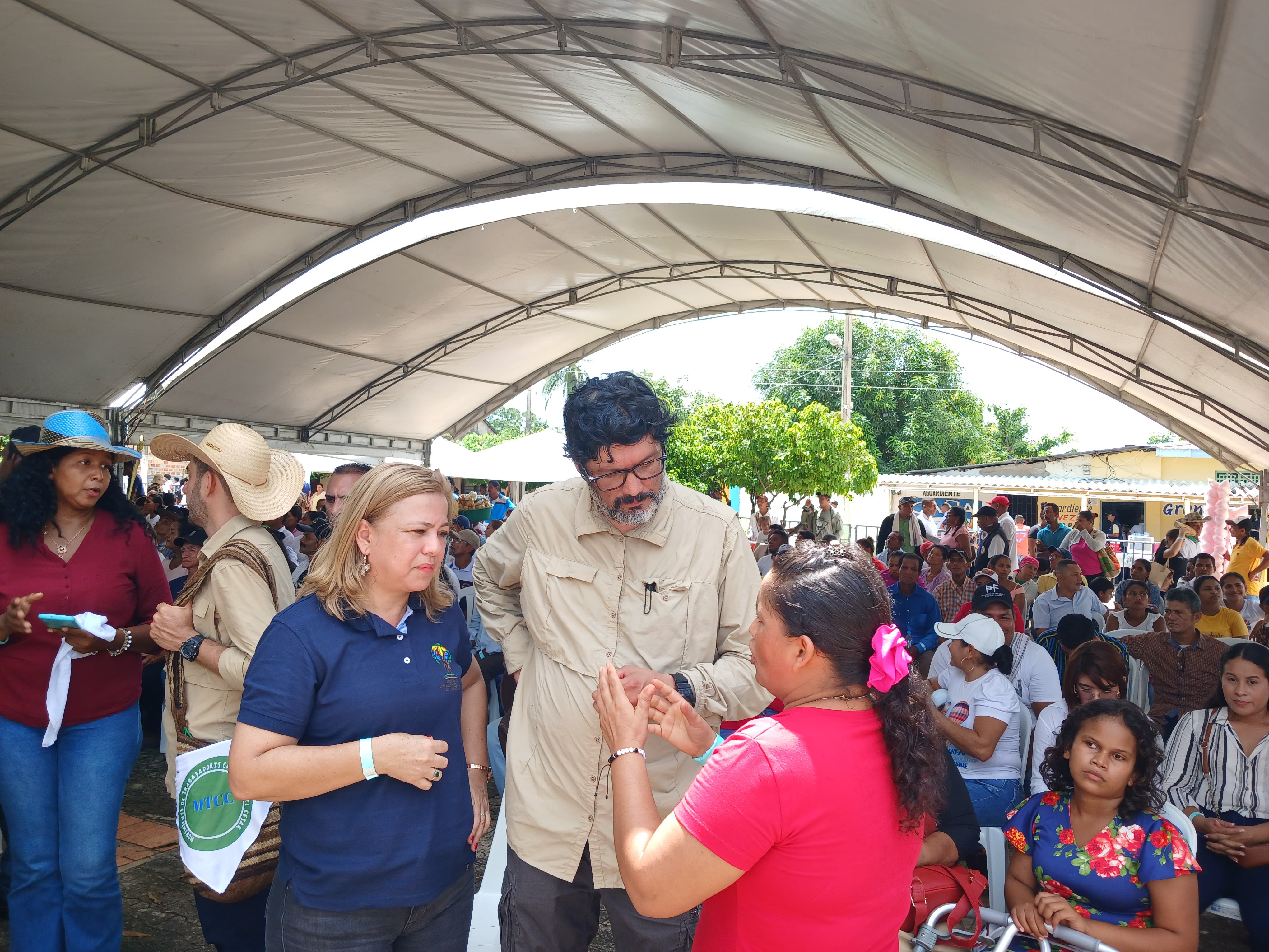 En 26 meses, las cifras de atención a víctimas, demandas presentadas y tierra restituida por los jueces, presentan un balance positivo: en muchos aspectos se supera lo hecho en el gobierno anterior.