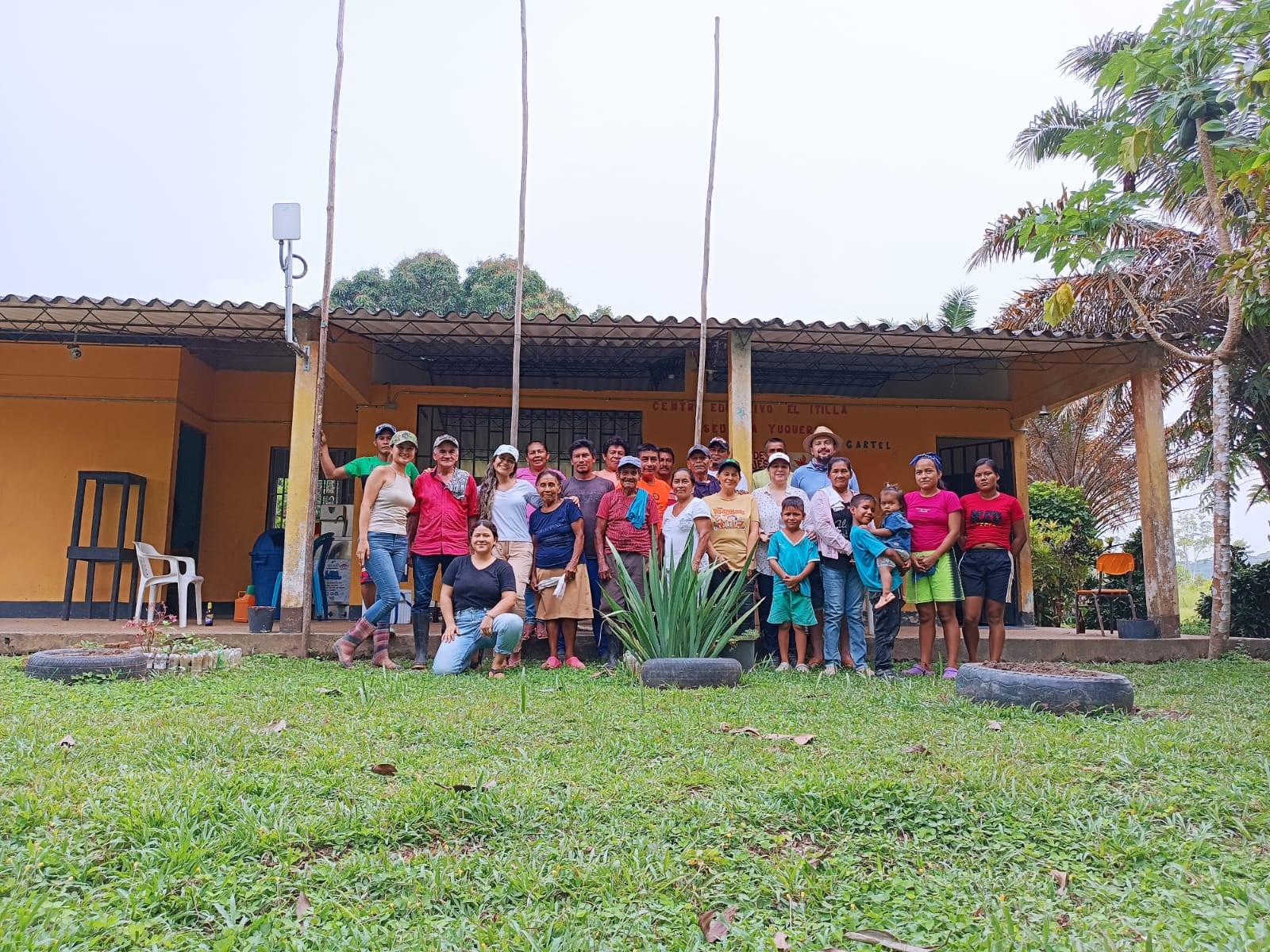 Con este proceso se busca restablecer los derechos territoriales de 16 familias, pertenecientes a los pueblos Tucano, Desano, Cubeo, Yurutí, Tuyuca y Piratapuy.