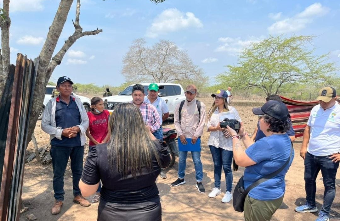 Se trata de cinco predios entregados a beneficiarios en los municipios de Plato y Pivijay. Se empieza a desarrollar así el cumplimiento de metas de la territorial para 2025.