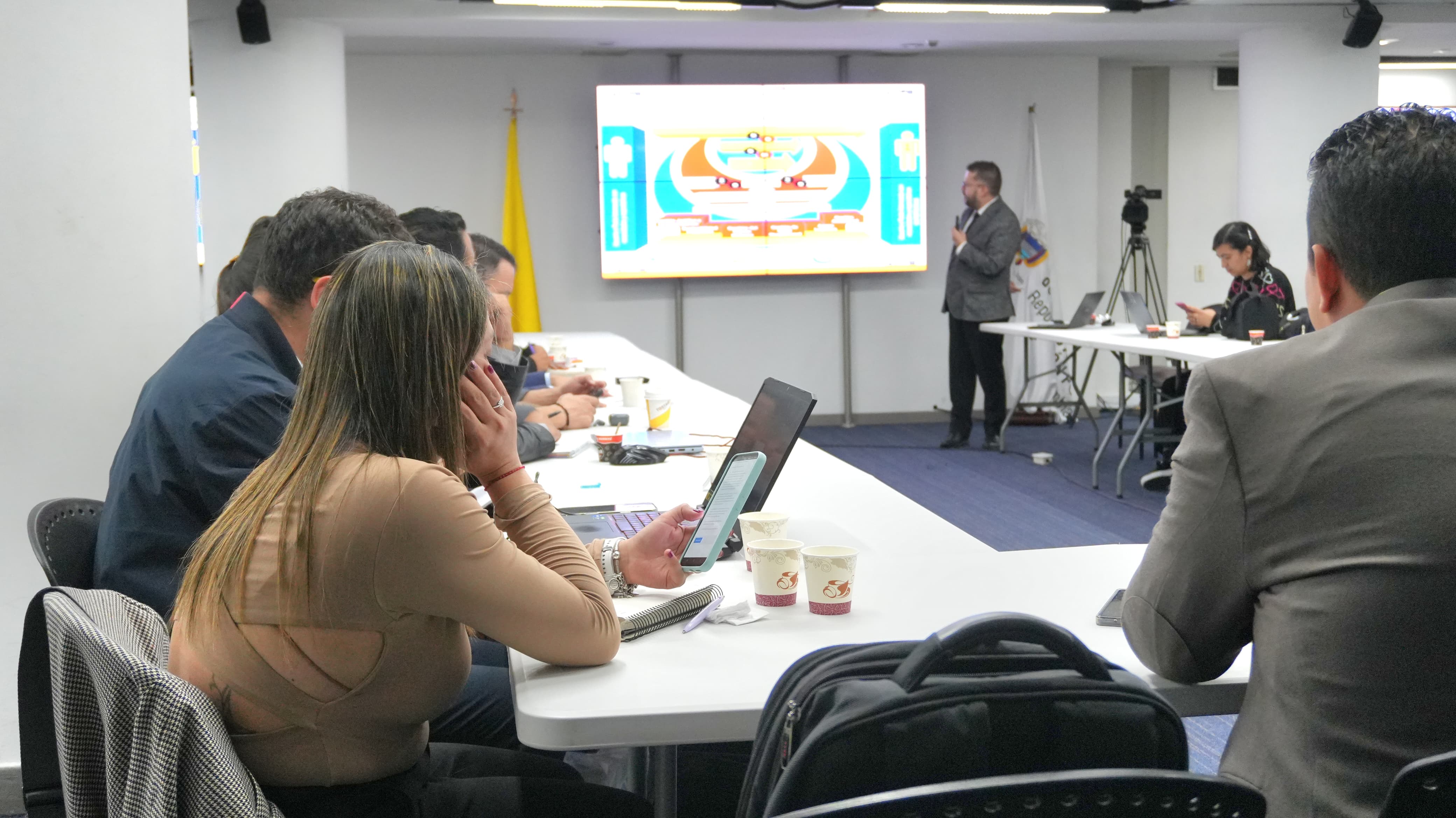 Esta jornada, parte del Plan Institucional de Capacitación (PIC) de la entidad, aportó herramientas para reforzar simplificar trámites y profundizar el acercamiento con la ciudadanía.