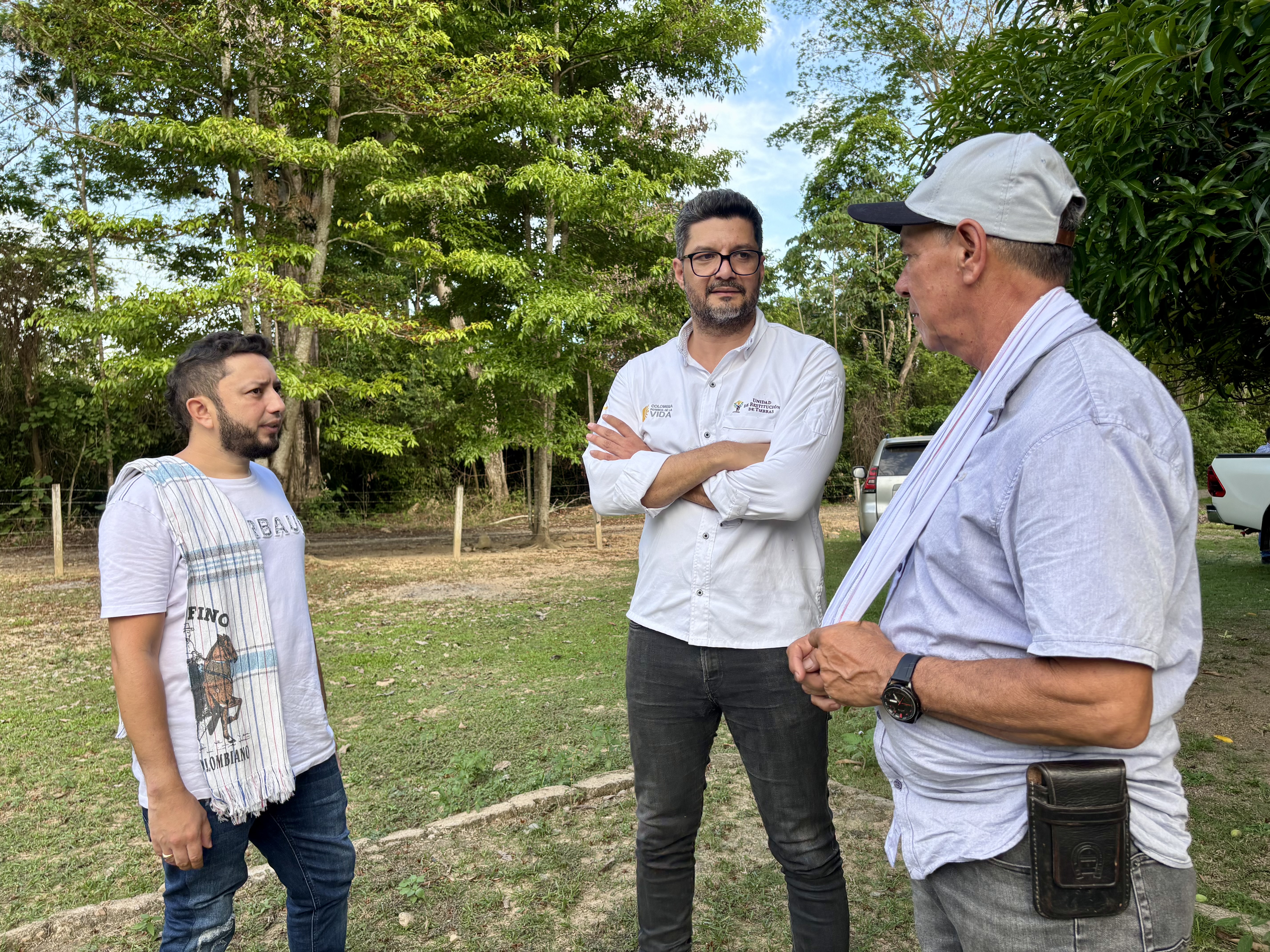 Durante más de una década, alrededor de 67 predios en este corregimiento del municipio de Simití, permanecieron sin respuesta institucional. Pero hoy, la restitución de tierras empieza a tomar forma en esta zona históricamente olvidada.