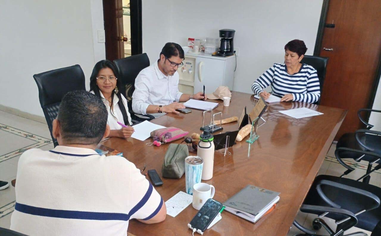 Ambas partes reforzaron el trabajo conjunto para implementar políticas que garanticen los derechos territoriales de las comunidades afectadas por el conflicto armado en el municipio. 