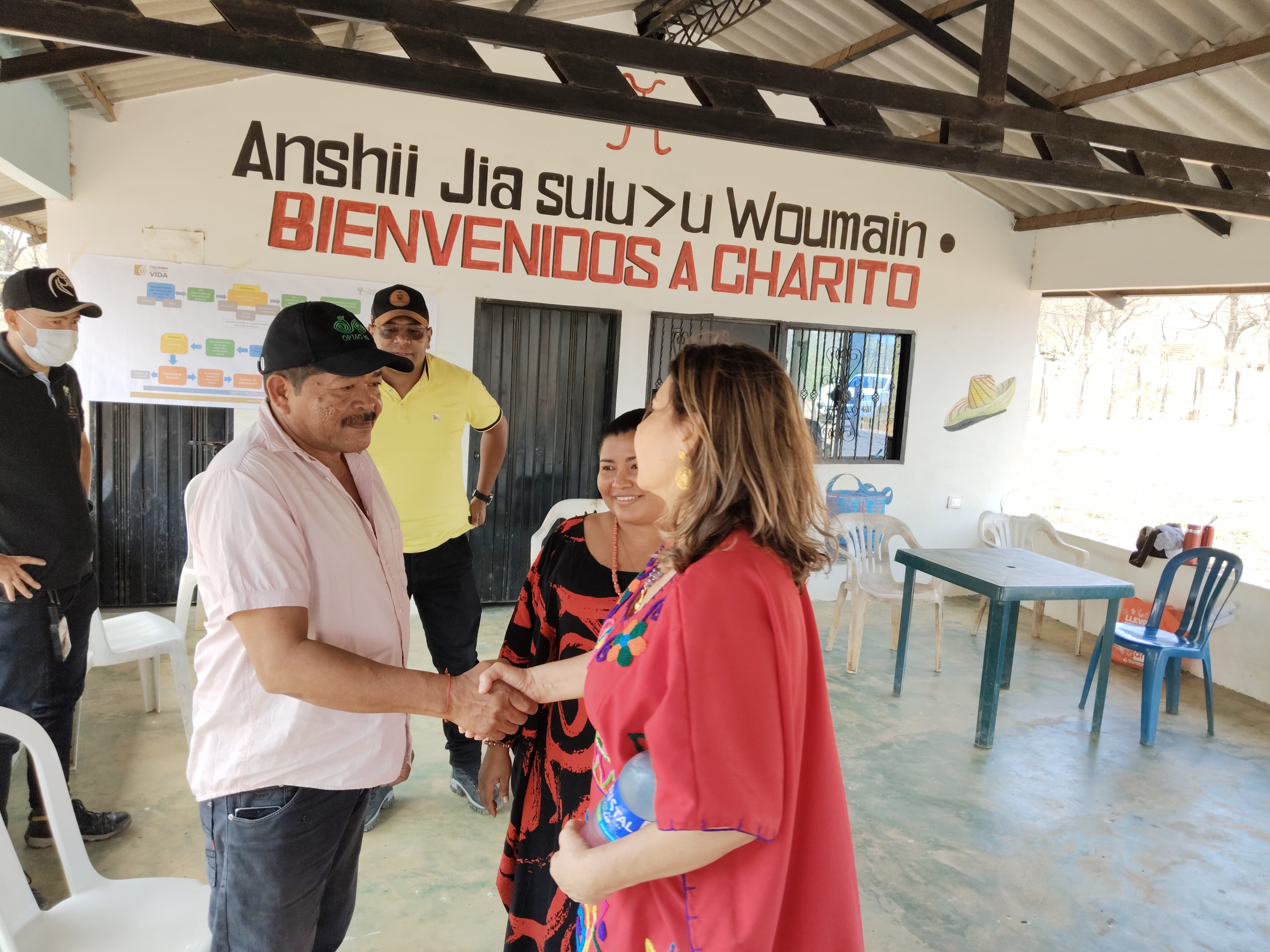 Familias del resguardo Alberto Pushaina y de la comunidad indígena de Charito dieron el paso formal para la recuperación de sus derechos. En territorio ancestral, la entidad recabó insumos e información preliminar sobre las afectaciones que sufrieron.