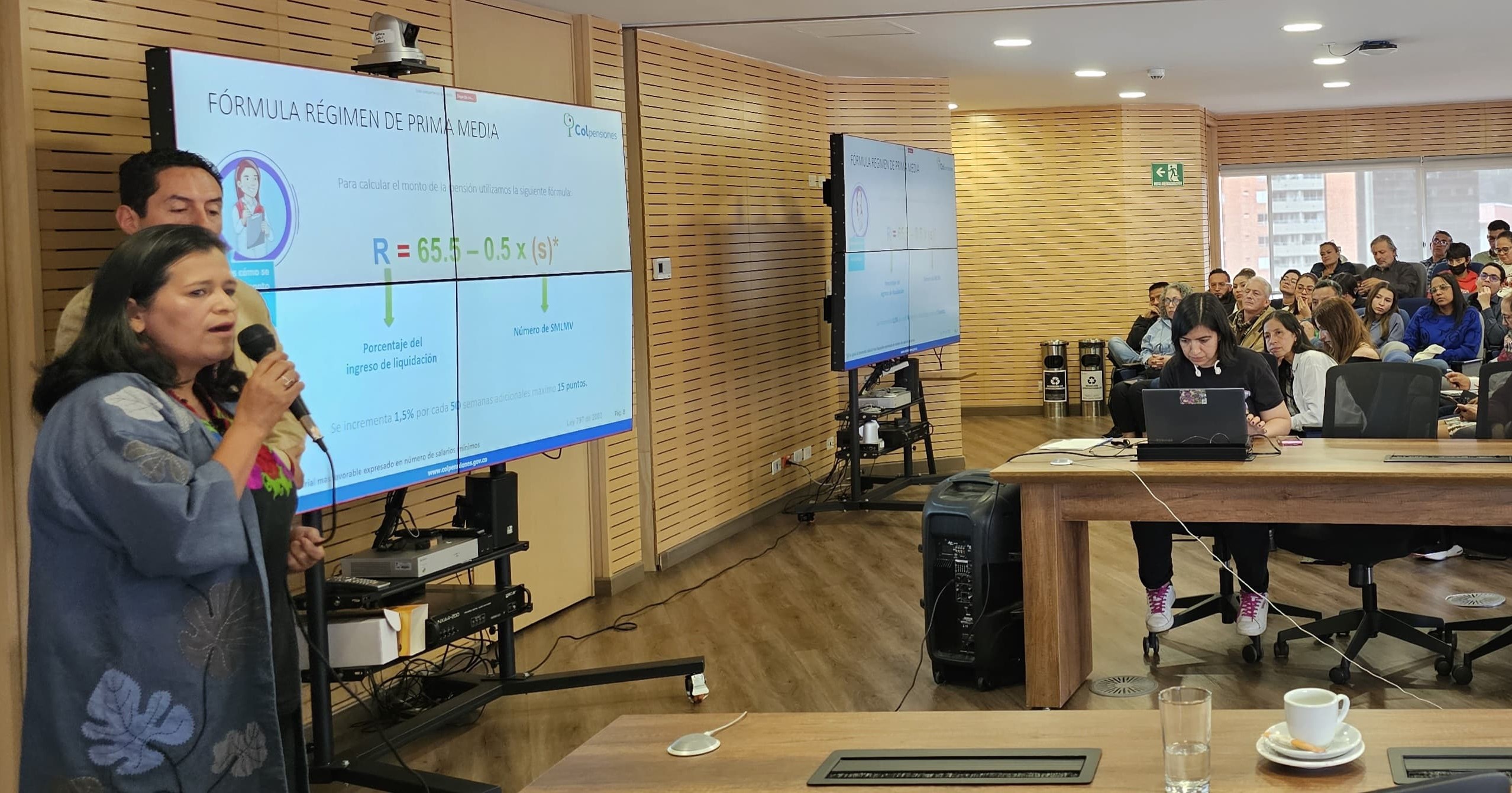 En un espacio de formación desarrollado por Colpensiones, la URT abordó el acceso a este sistema, sus desafíos estructurales y las garantías laborales que hay en el país. 