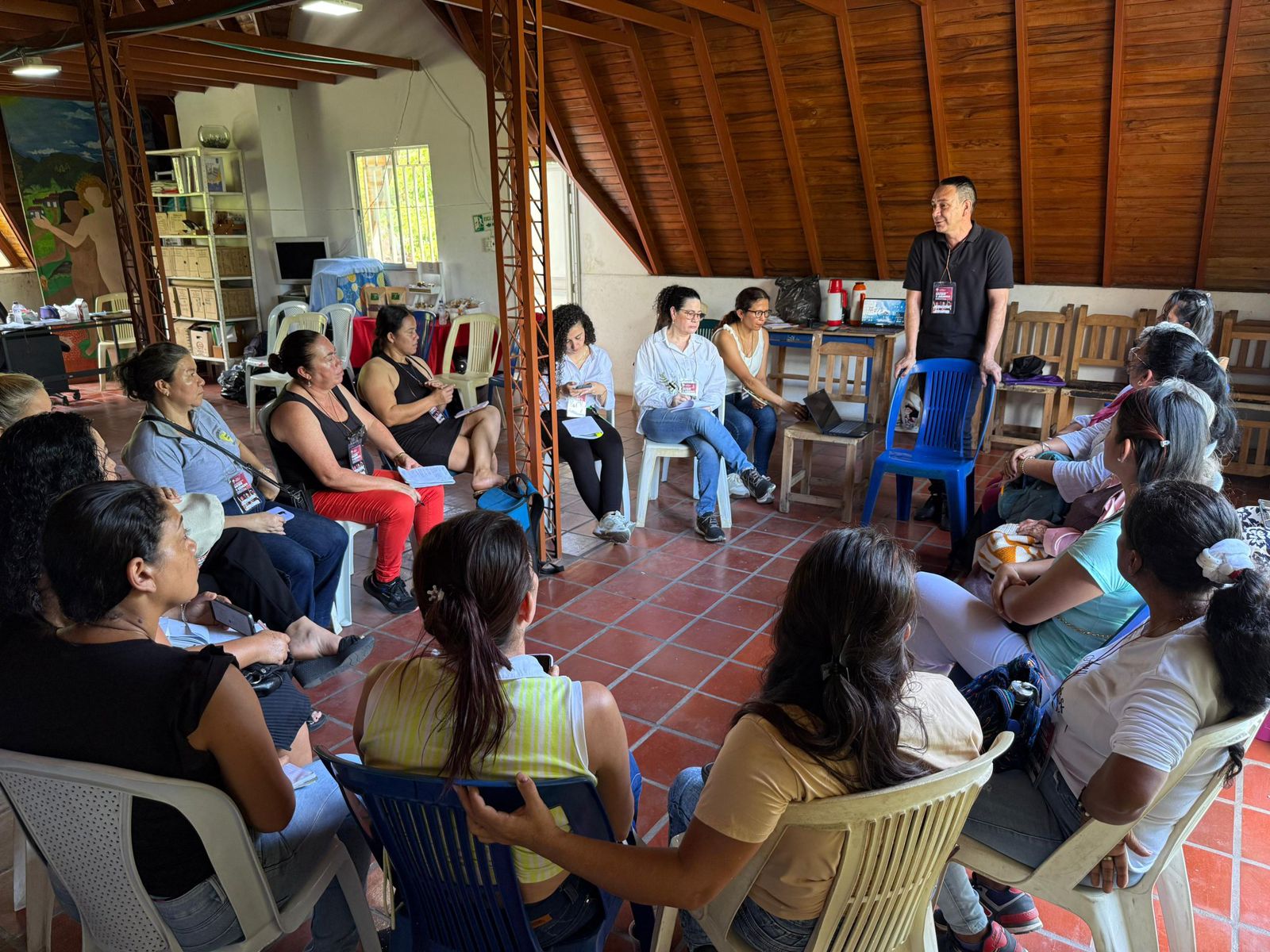 La entidad desarrolló este evento con el fin de superar las brechas de participación dentro de esta política pública, al igual que abordar las barreras de acceso y necesidades operativas identificadas en la Circular 0008 de 2023.