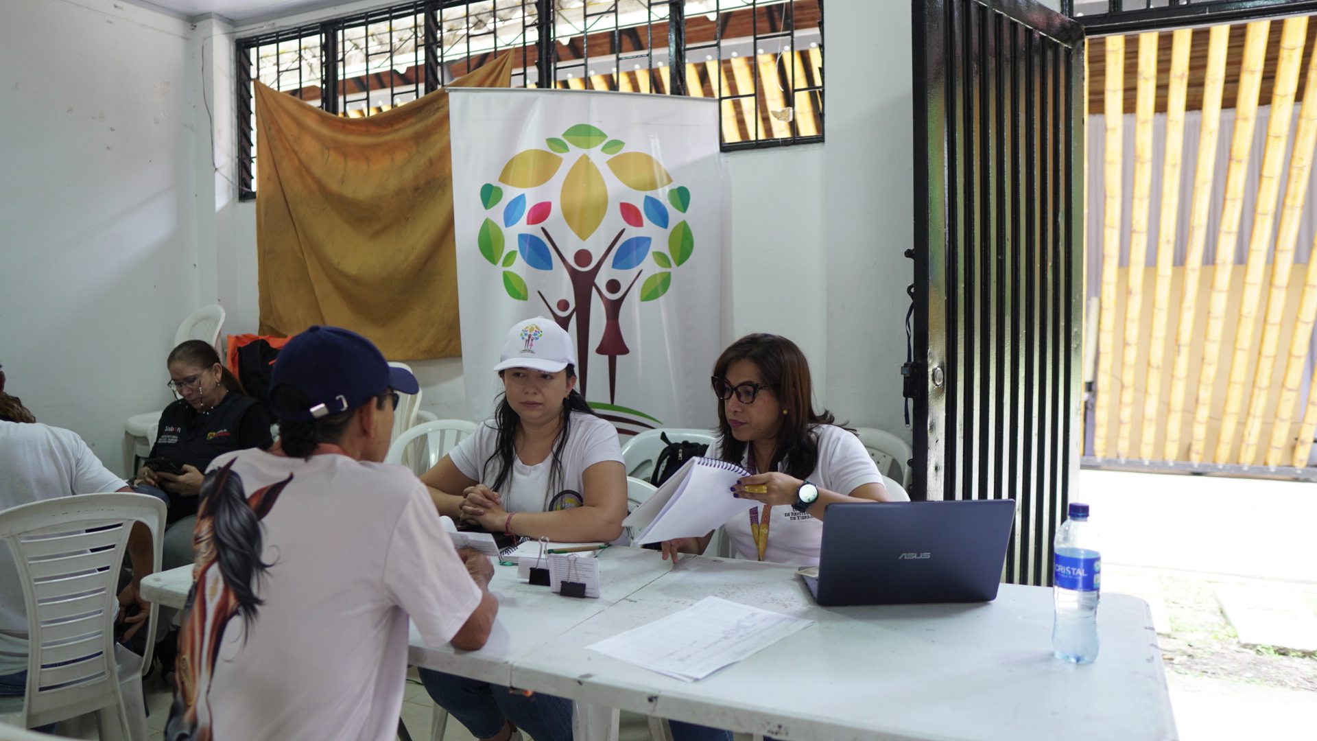 La entidad atendió a víctimas del conflicto y resolvió inquietudes sobre el proceso de restablecimiento derechos territoriales y reparación integral.