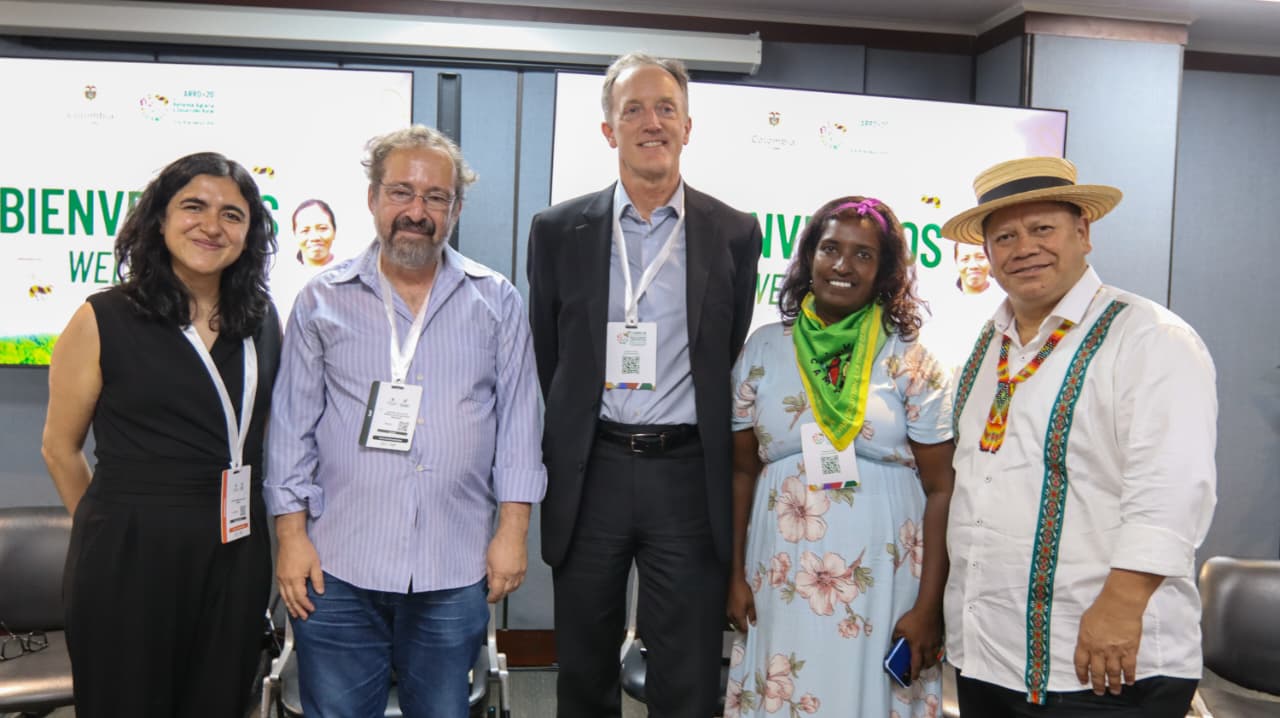 En un espacio liderado por la URT en la ICARRD+20, dignatarios internacionales señalaron que la restitución de tierras fortalece la participación comunitaria y aporta a la construcción de paz. 